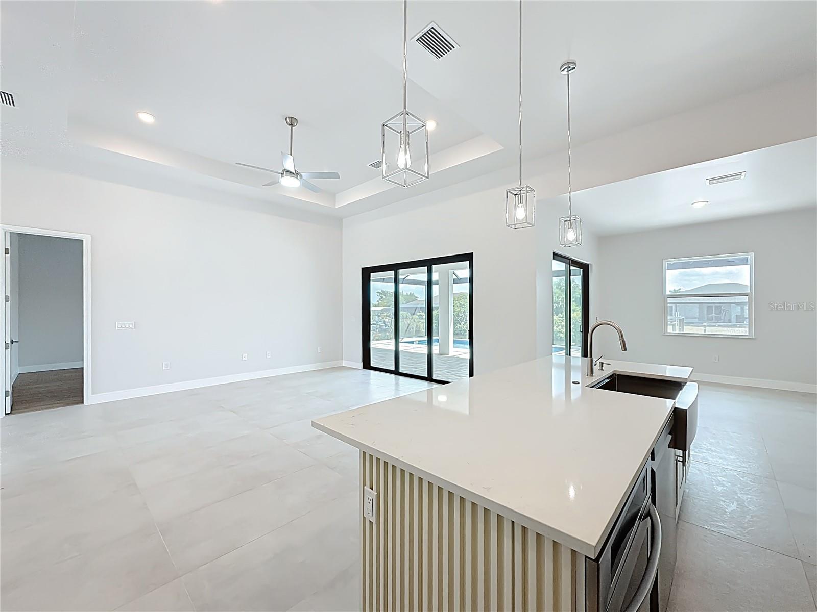 Listing Image #10