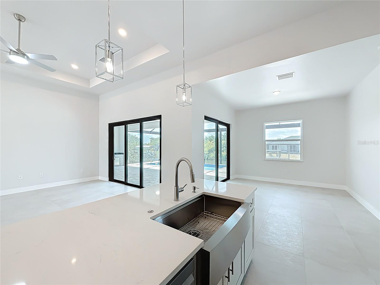 Listing Image #11