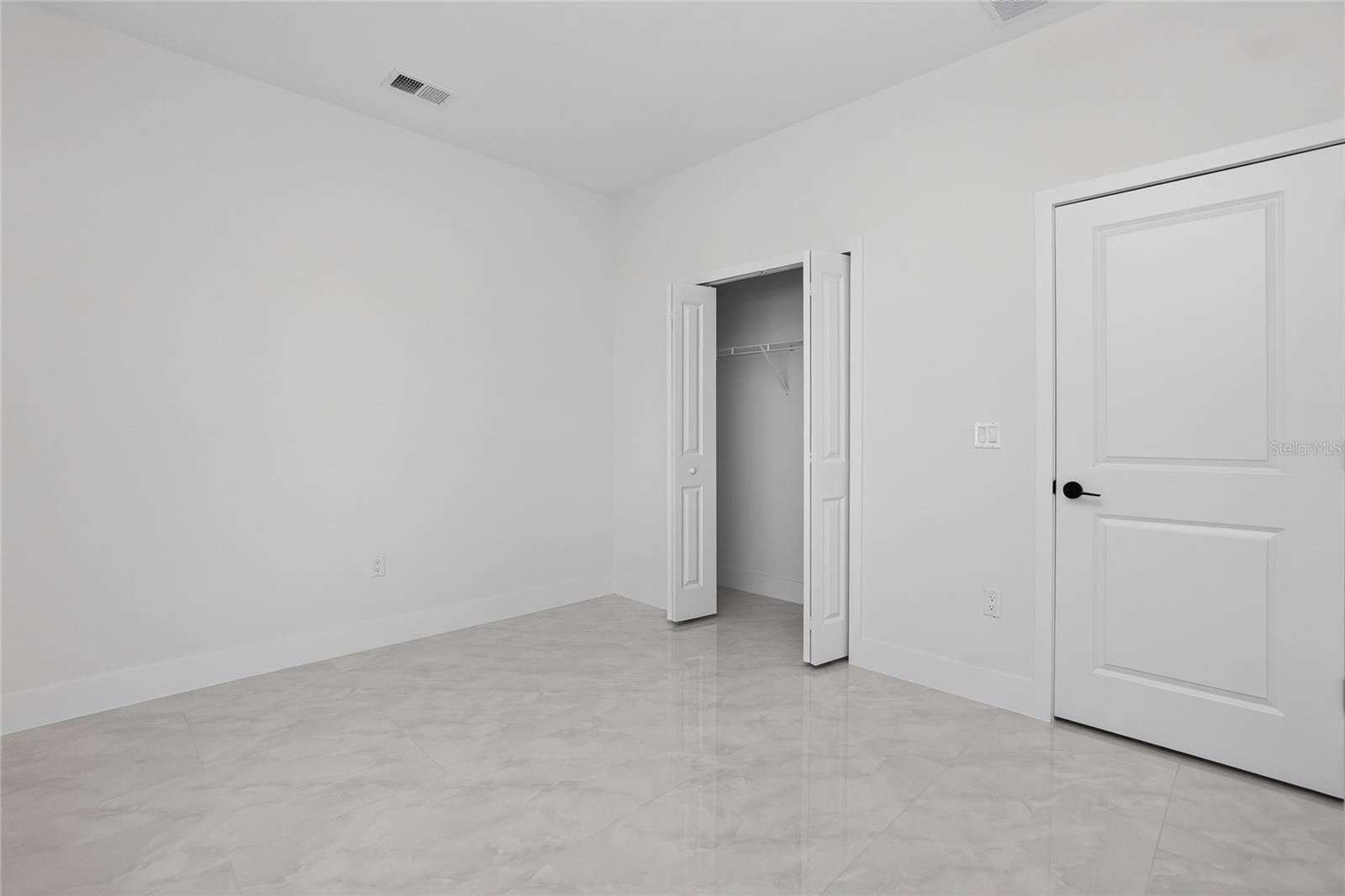 Listing Image #29