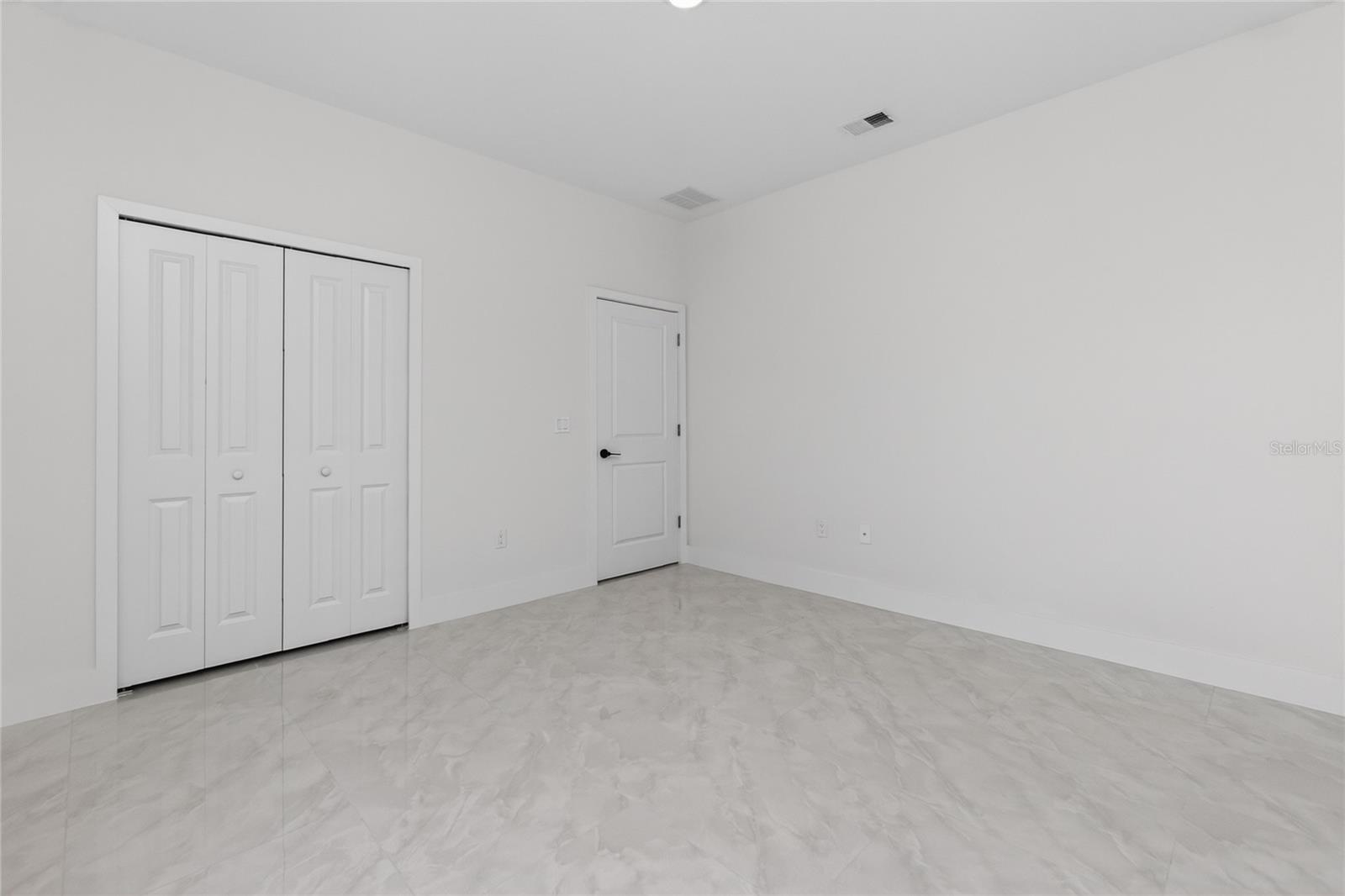 Listing Image #41