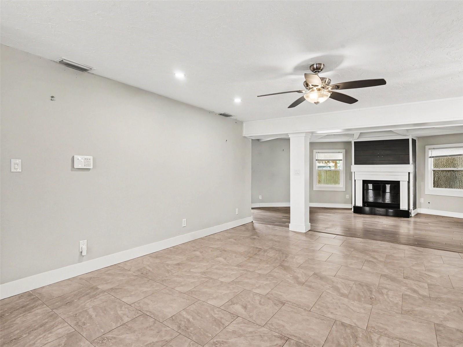 Listing Image #5