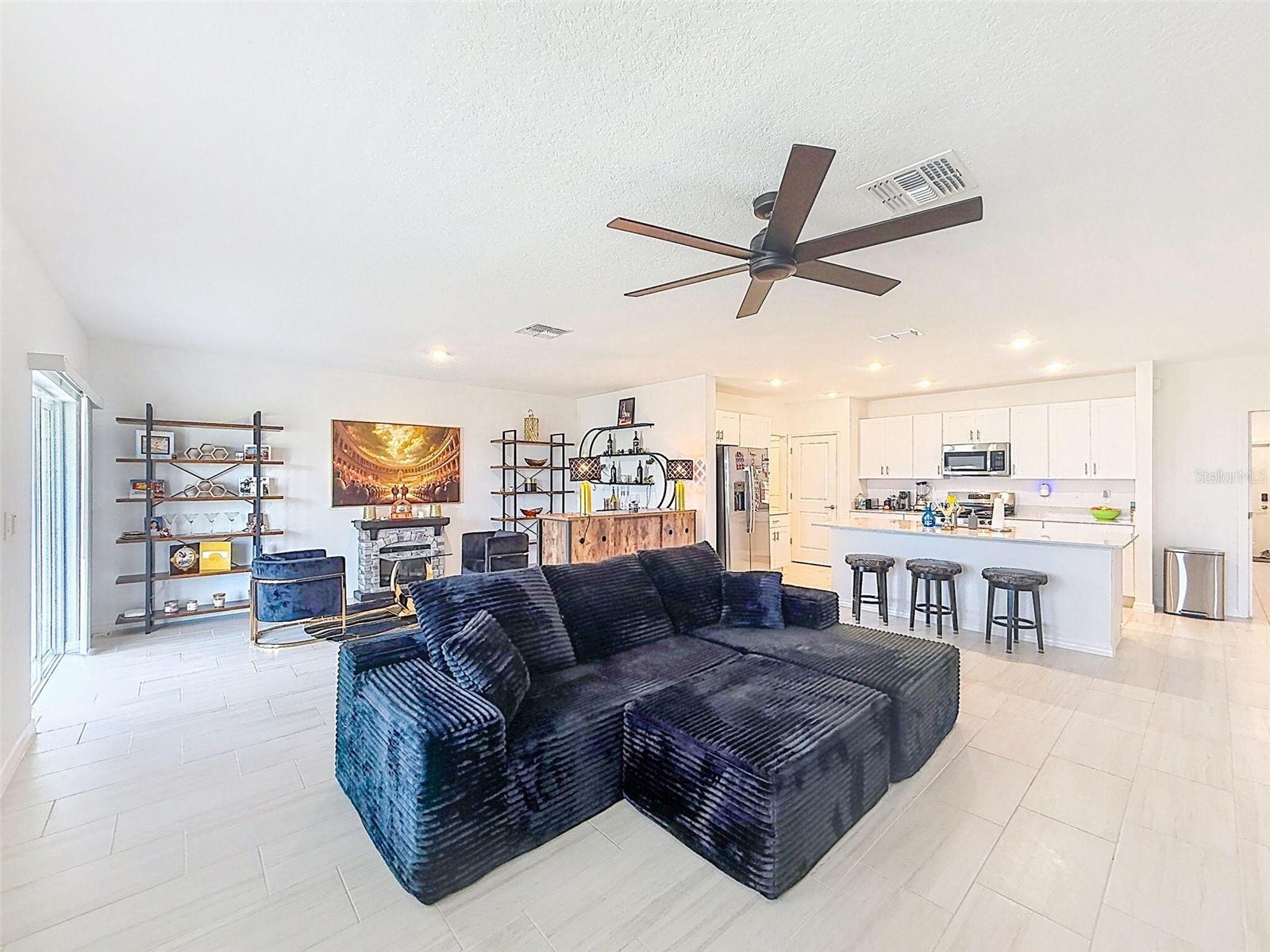 Listing Image #2