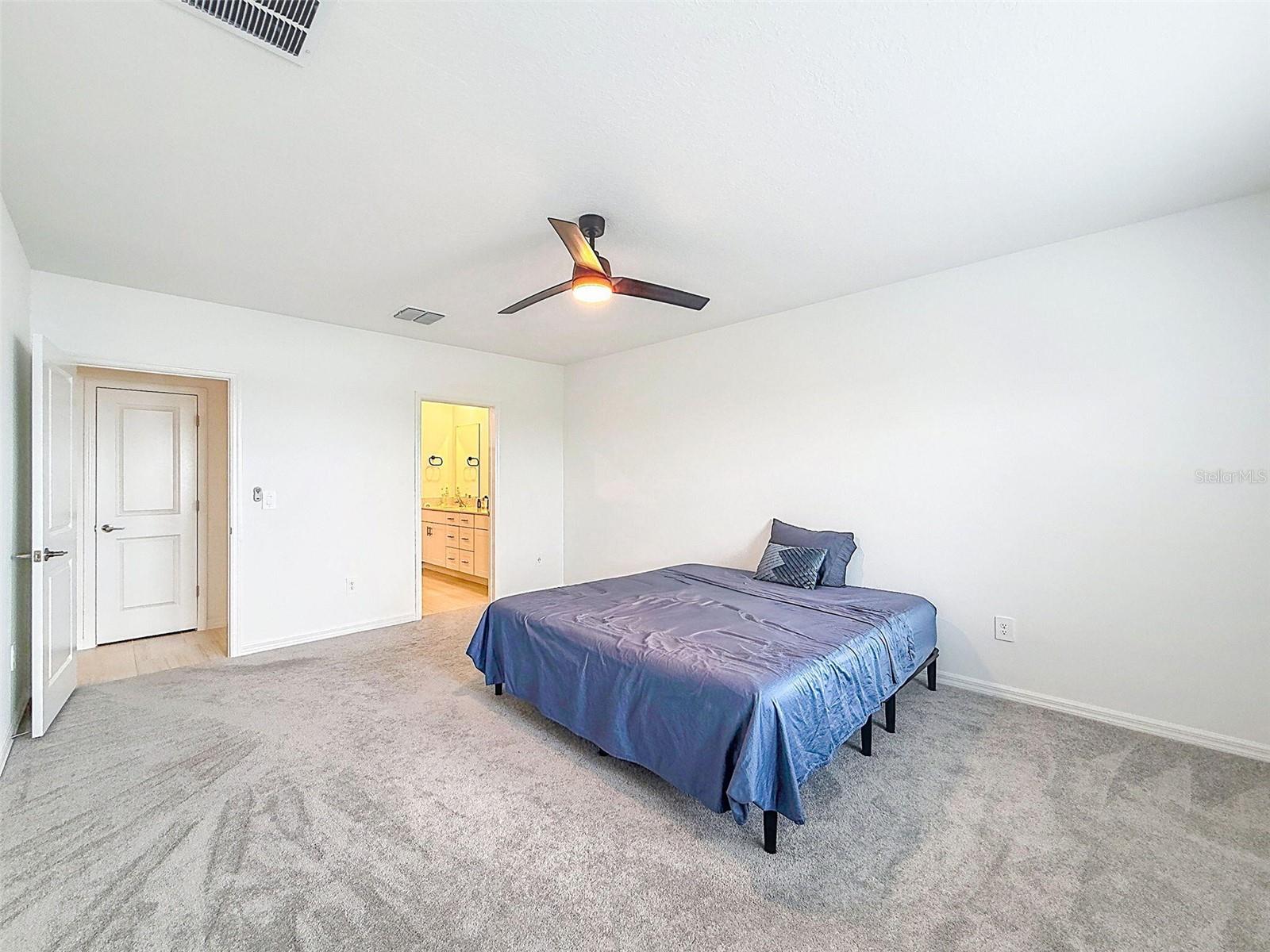 Listing Image #7