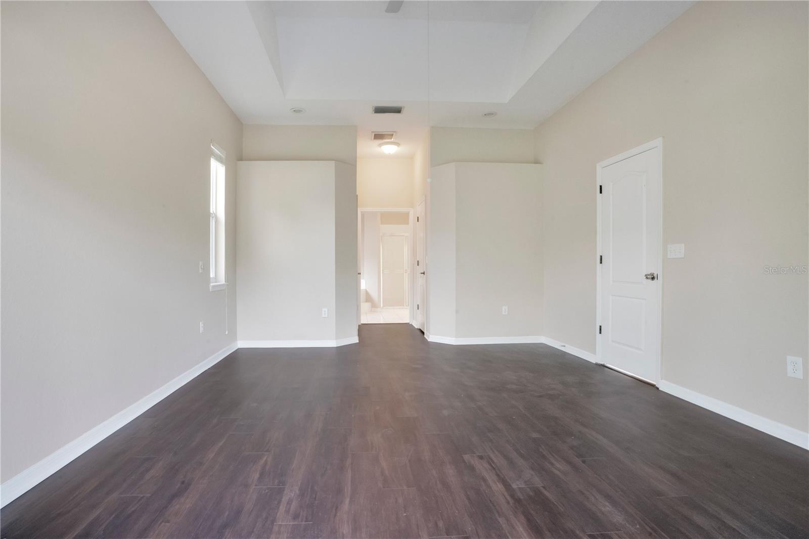 Listing Image #5