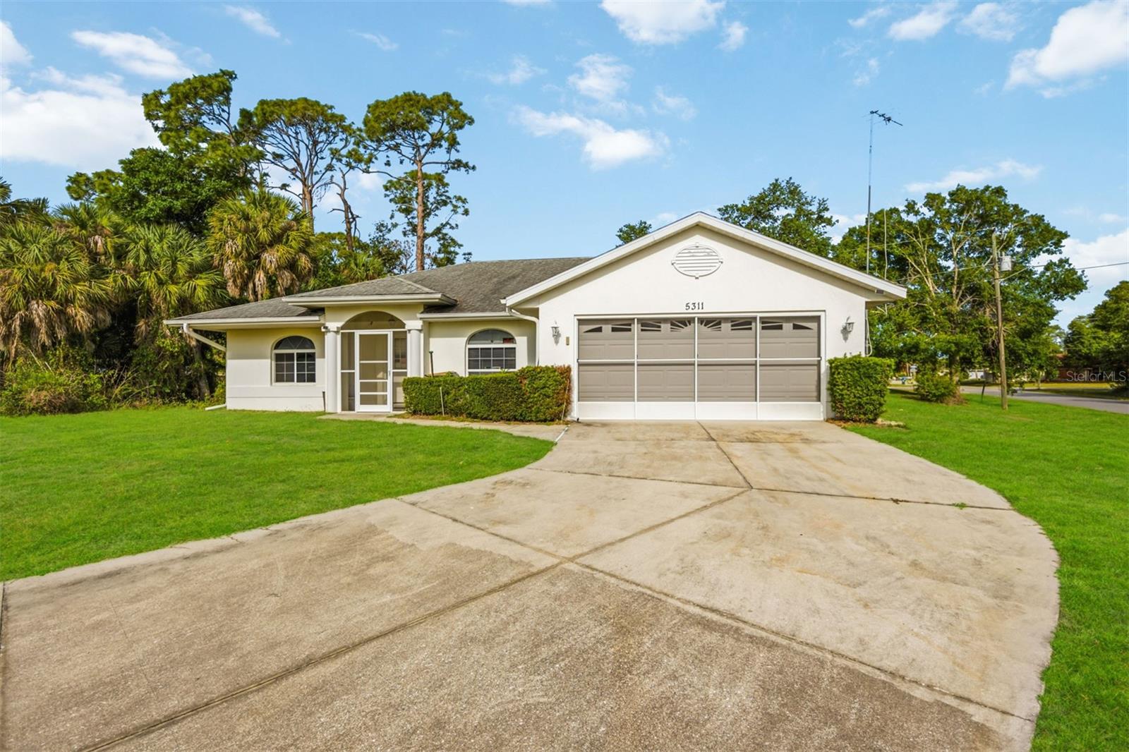 Listing Image #3