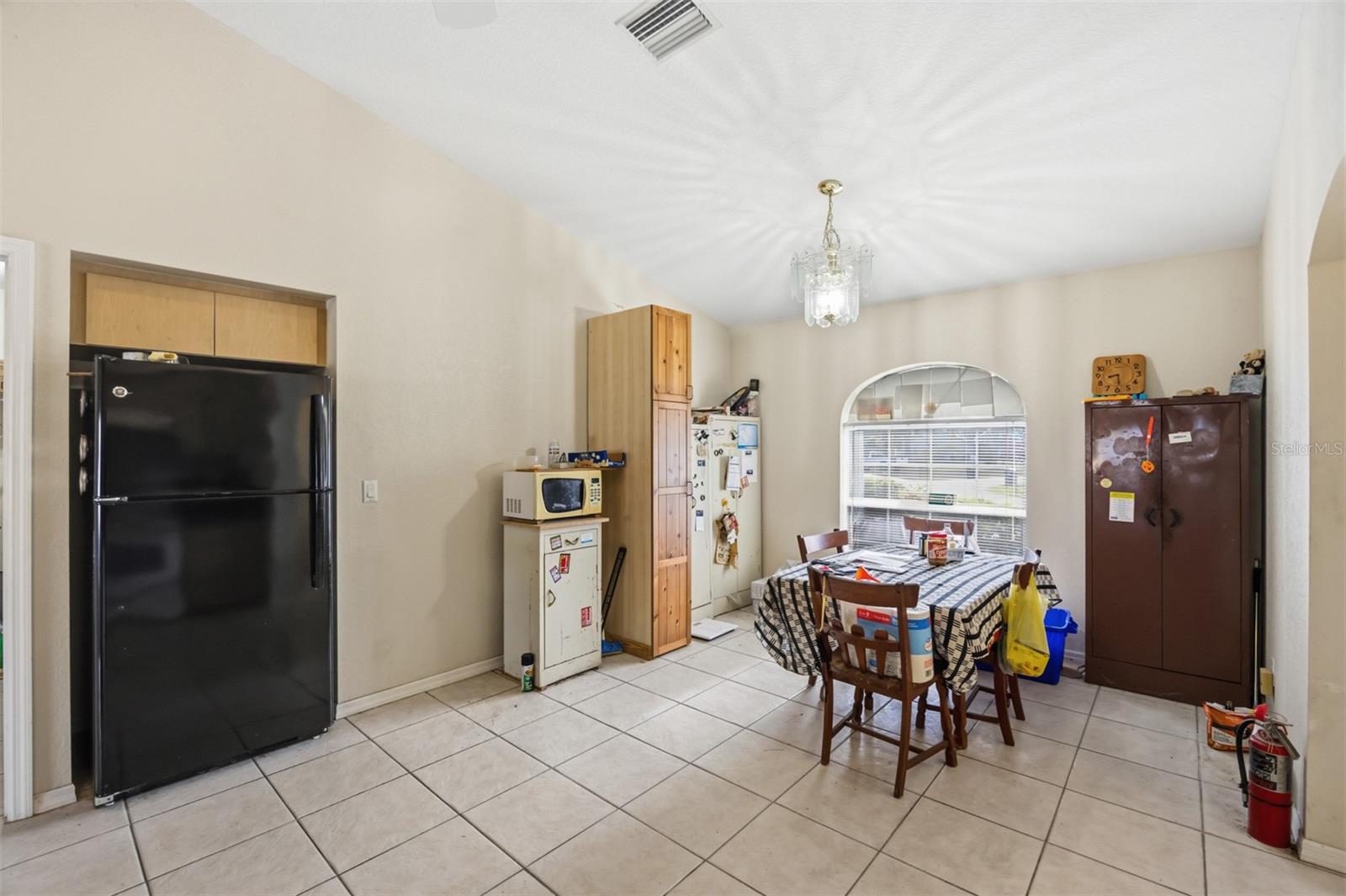Listing Image #9