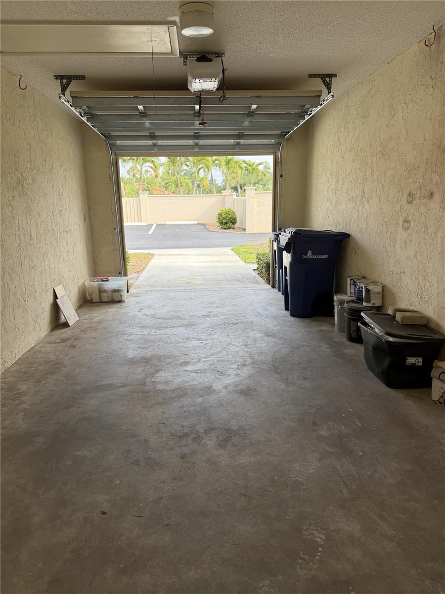 Listing Image #11