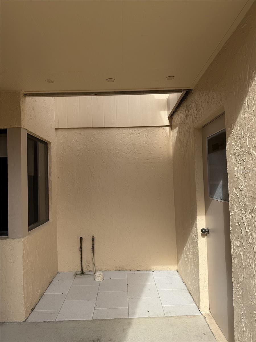 Listing Image #12