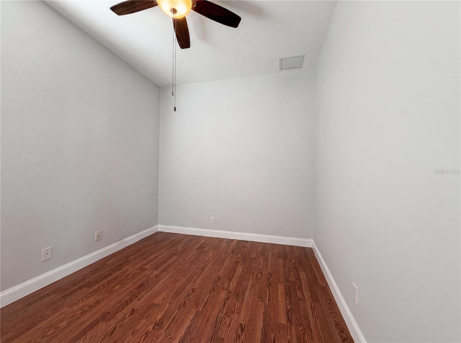 Listing Image #7