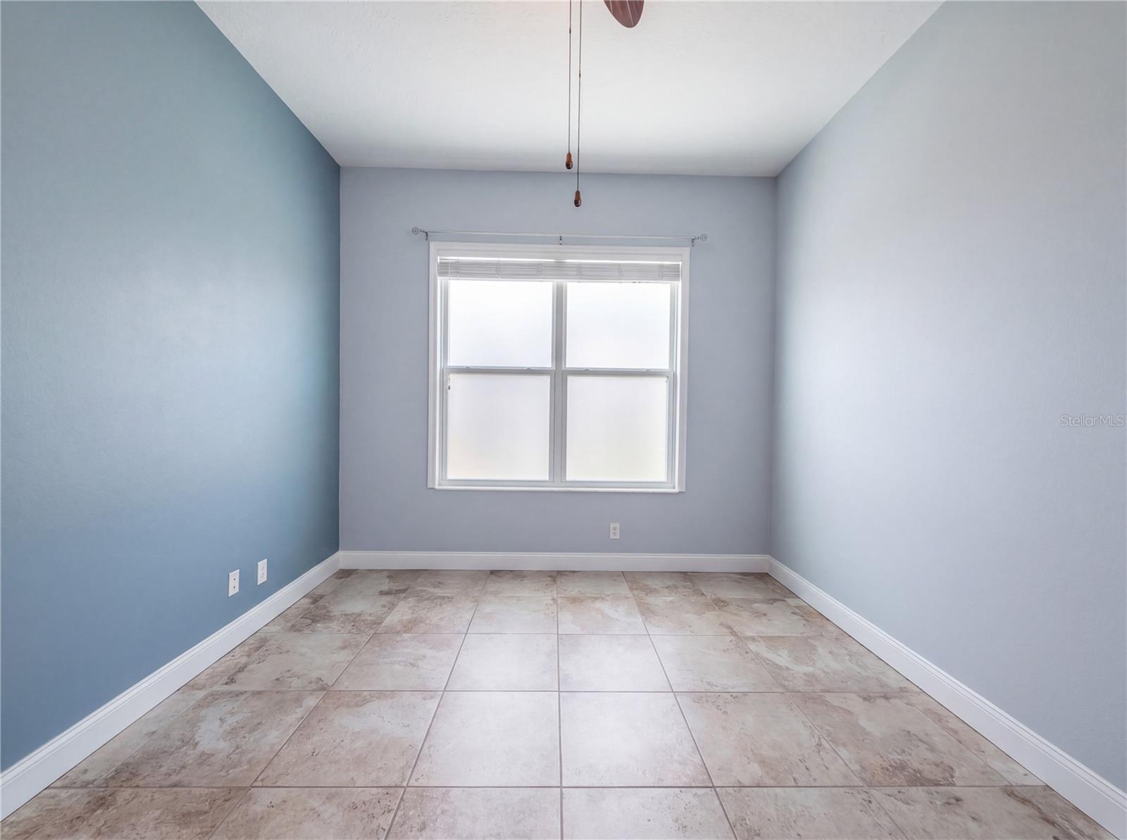 Listing Image #13