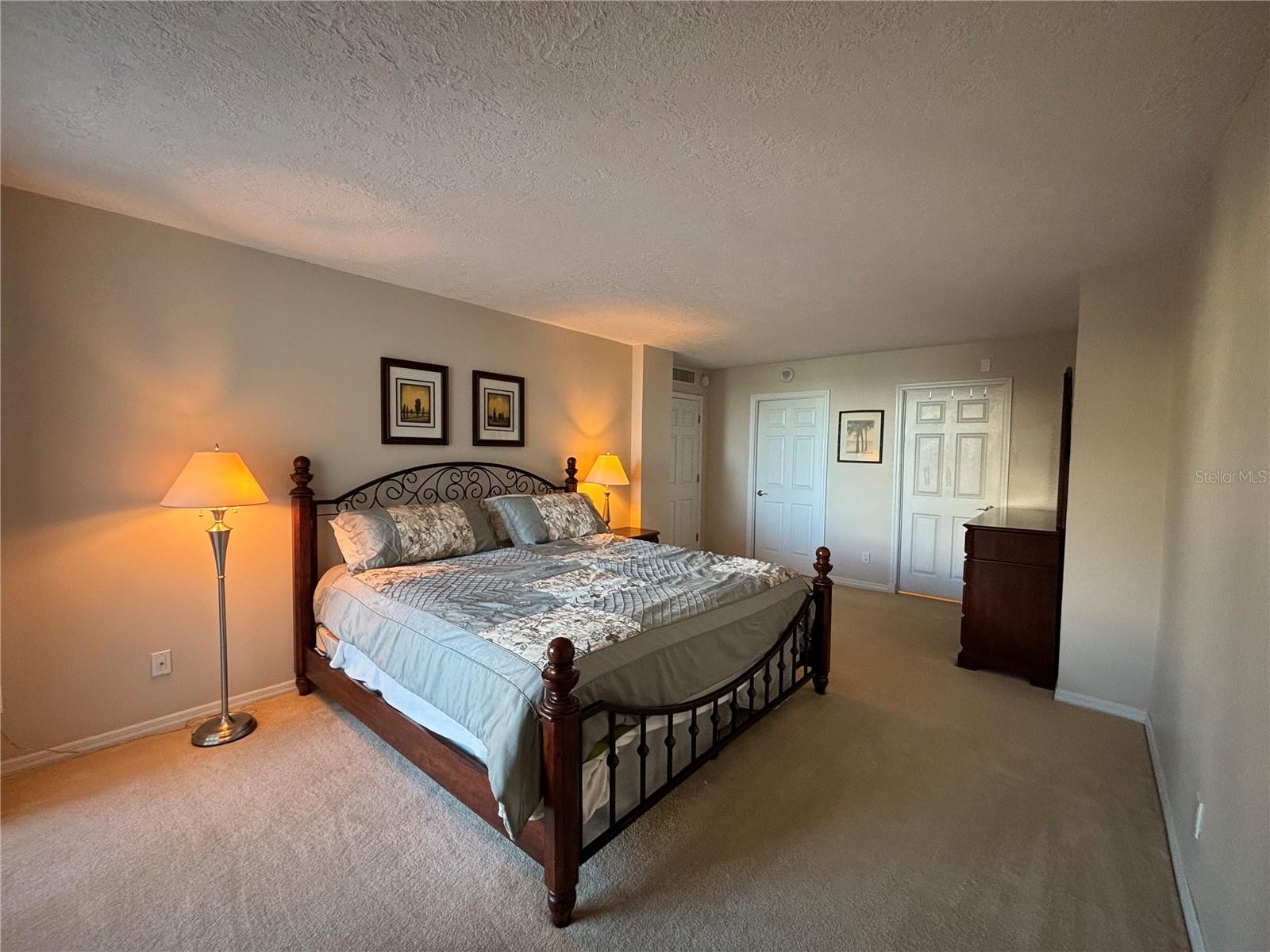 Listing Image #6