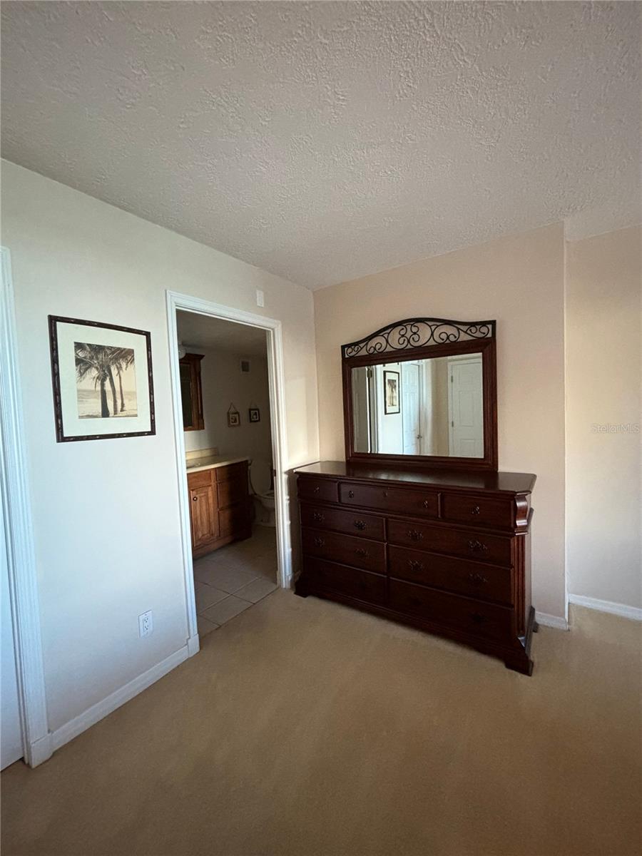 Listing Image #9
