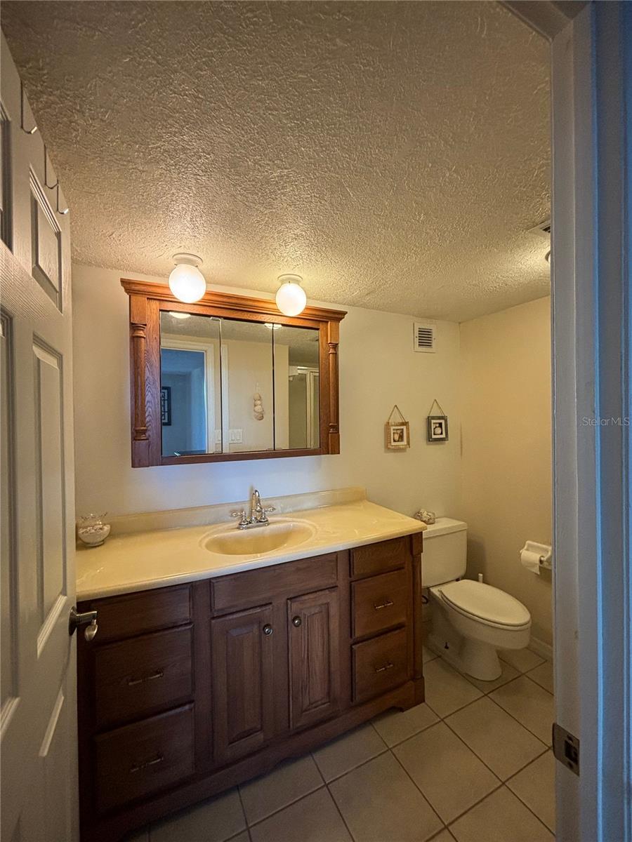 Listing Image #11