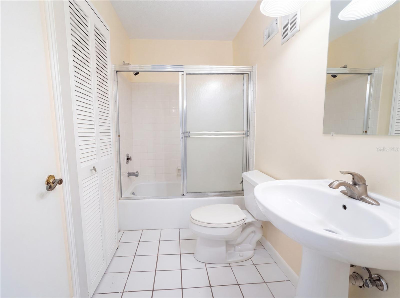 Listing Image #6