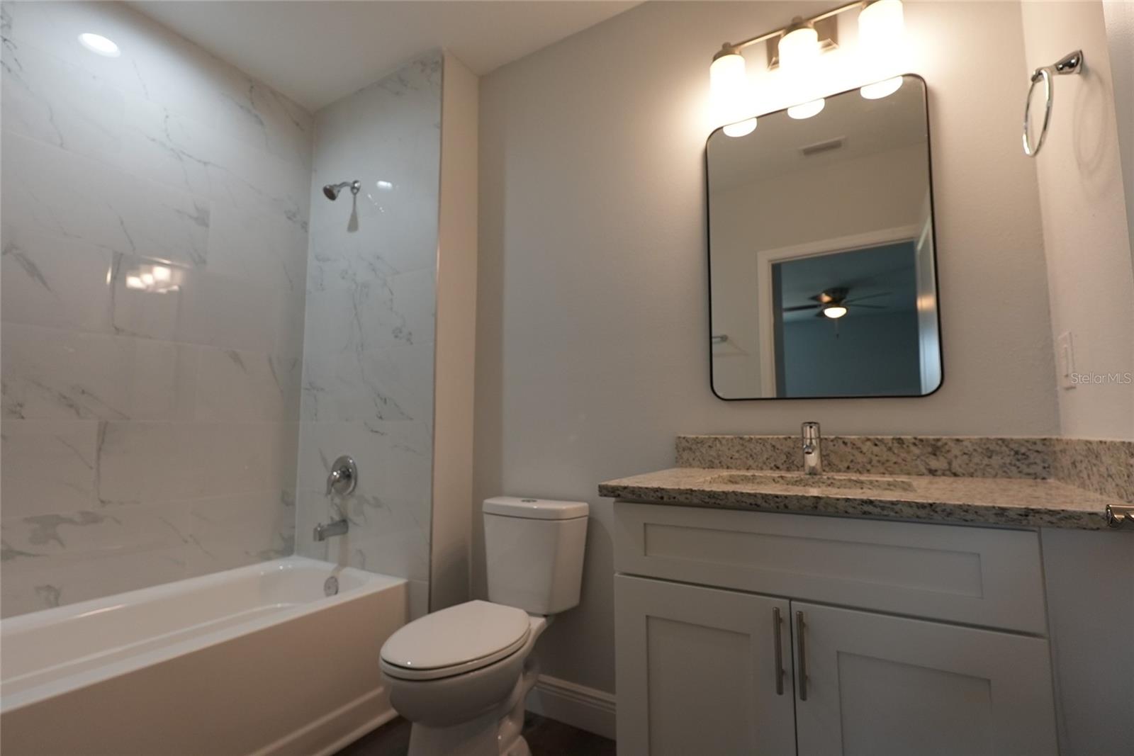 Listing Image #13