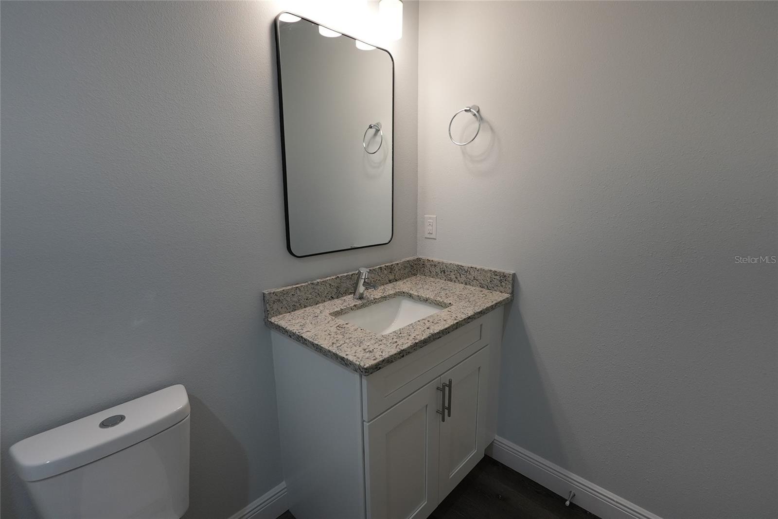Listing Image #15
