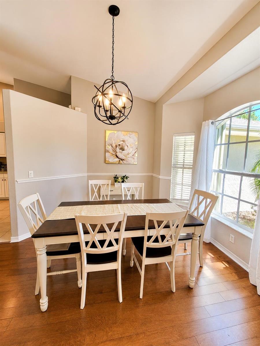 Listing Image #5