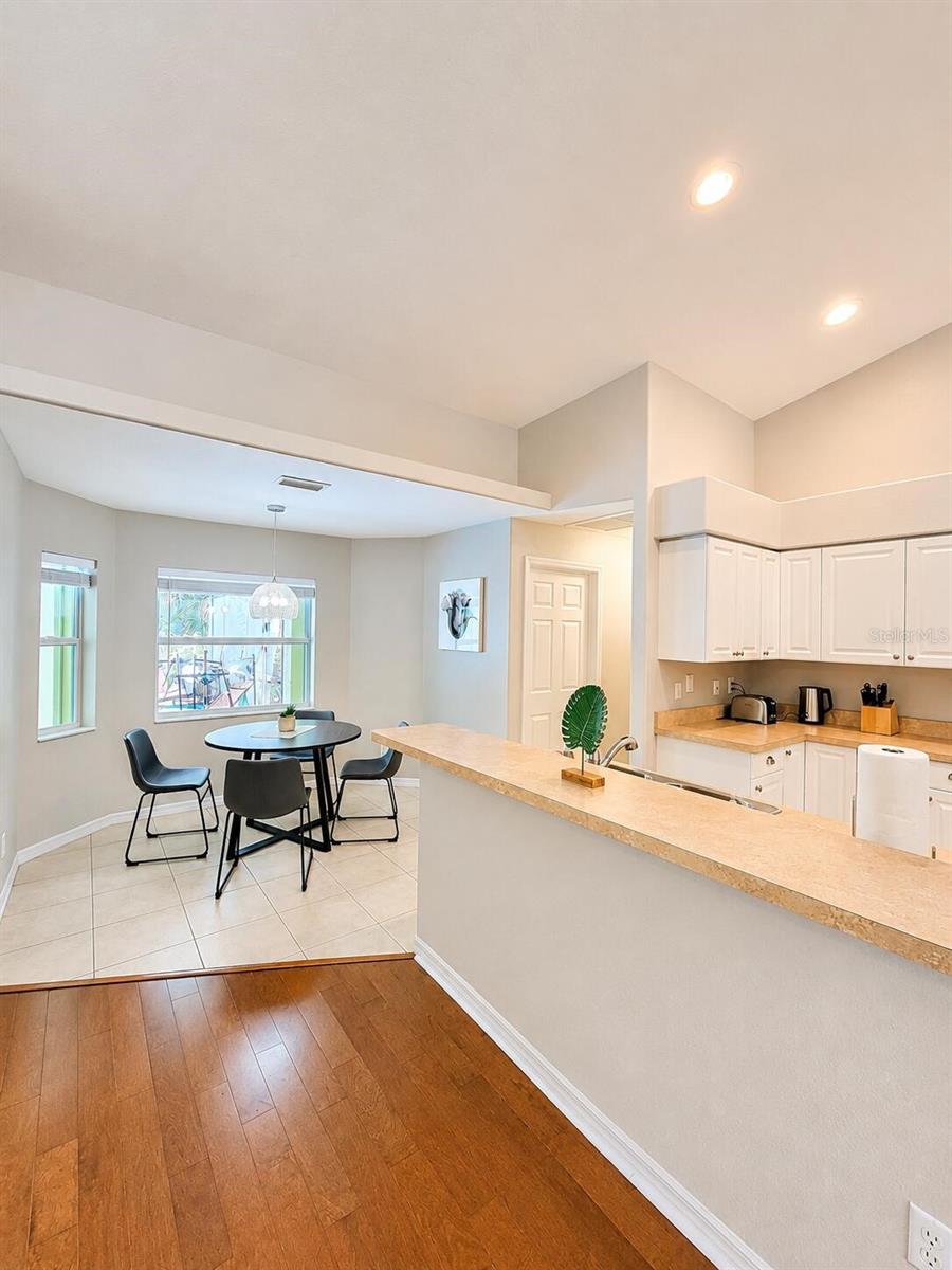 Listing Image #7