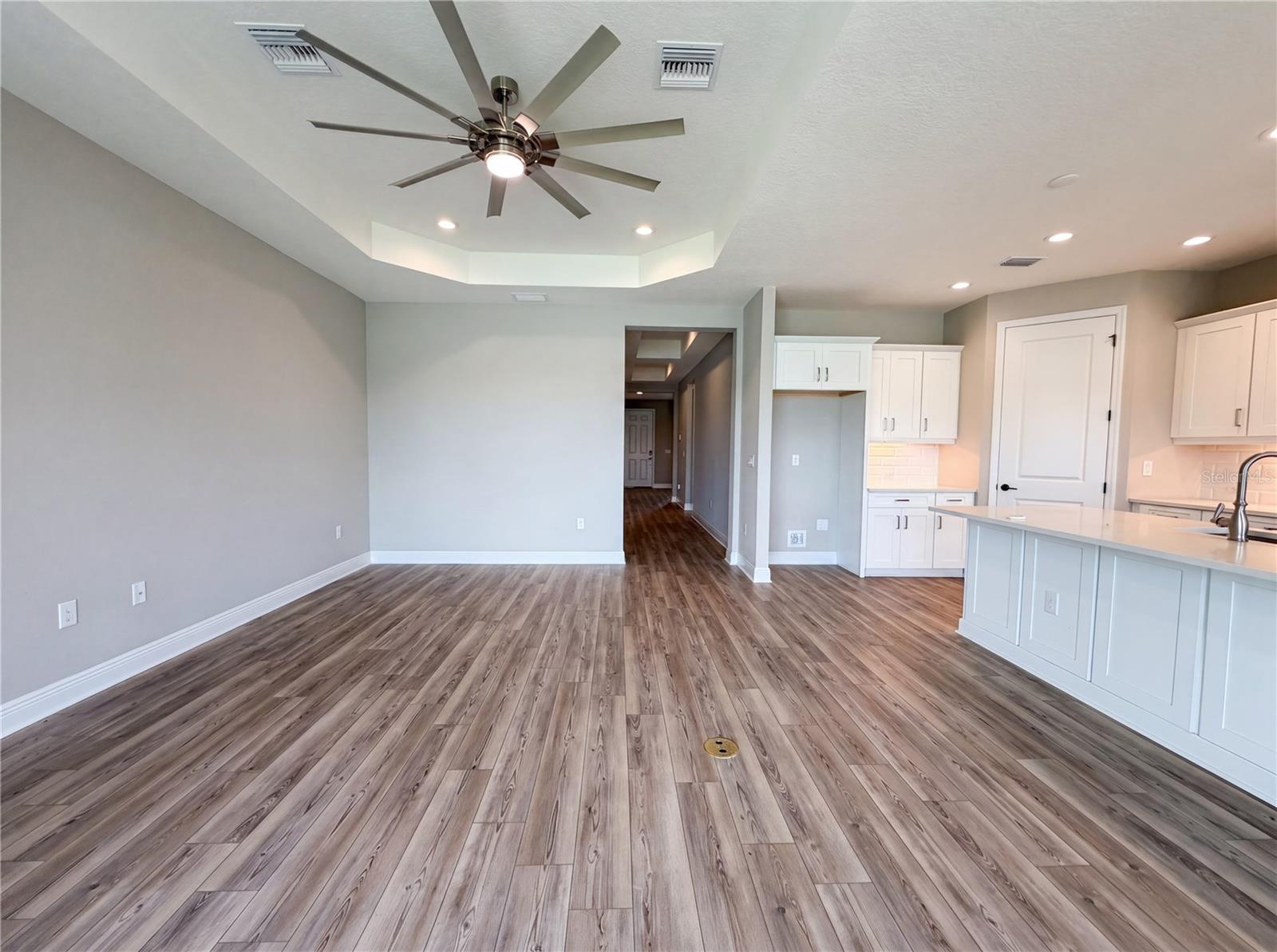 Listing Image #6