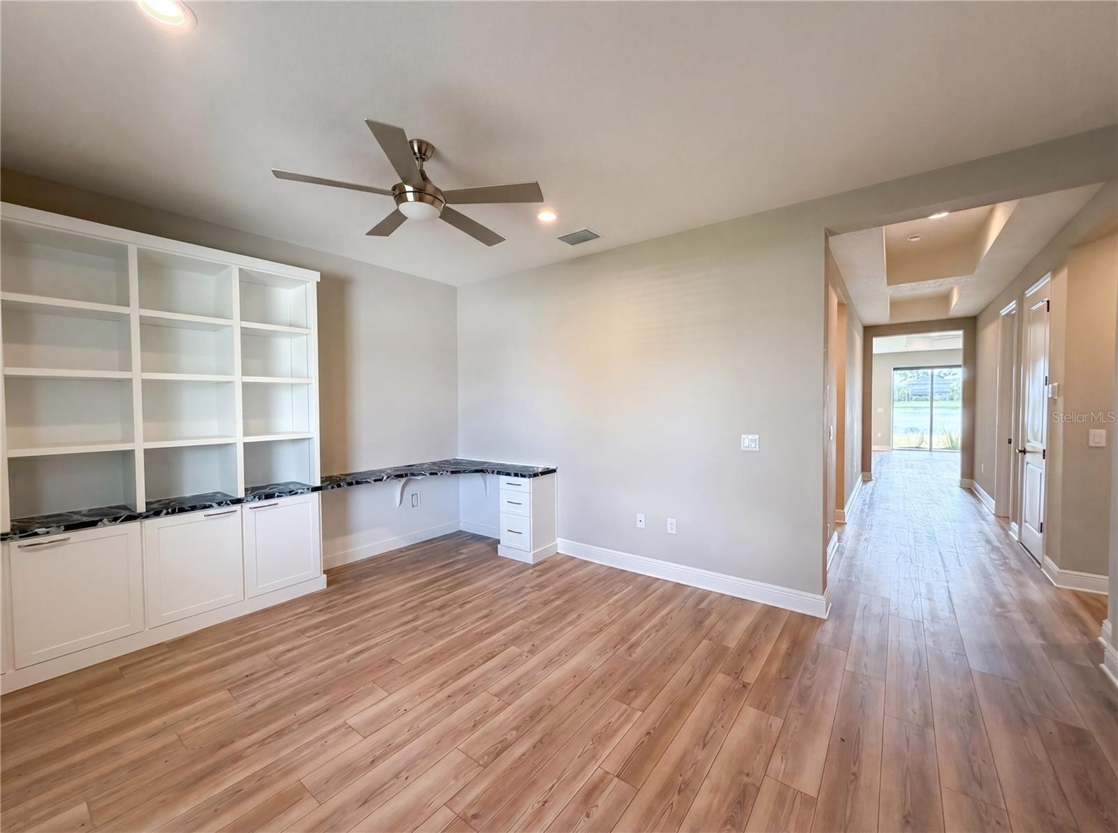 Listing Image #9