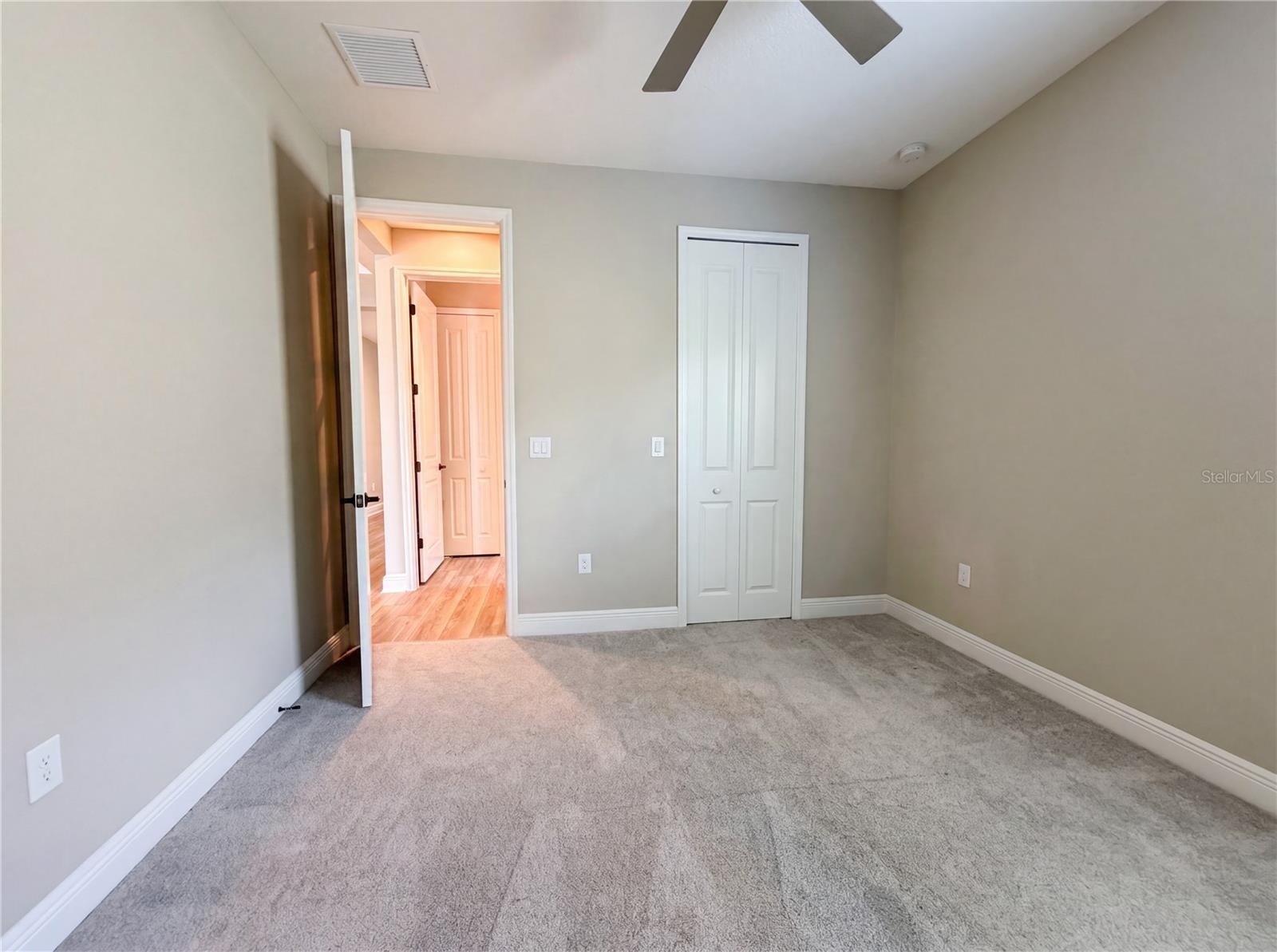 Listing Image #25