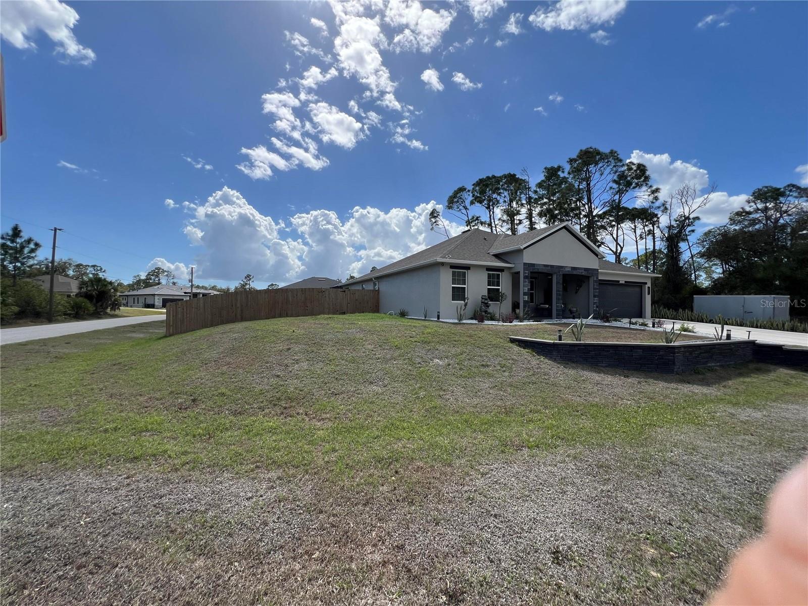 Listing Image #3