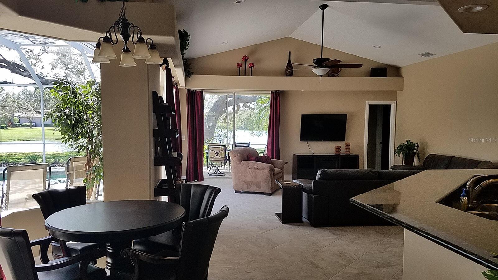 Listing Image #8
