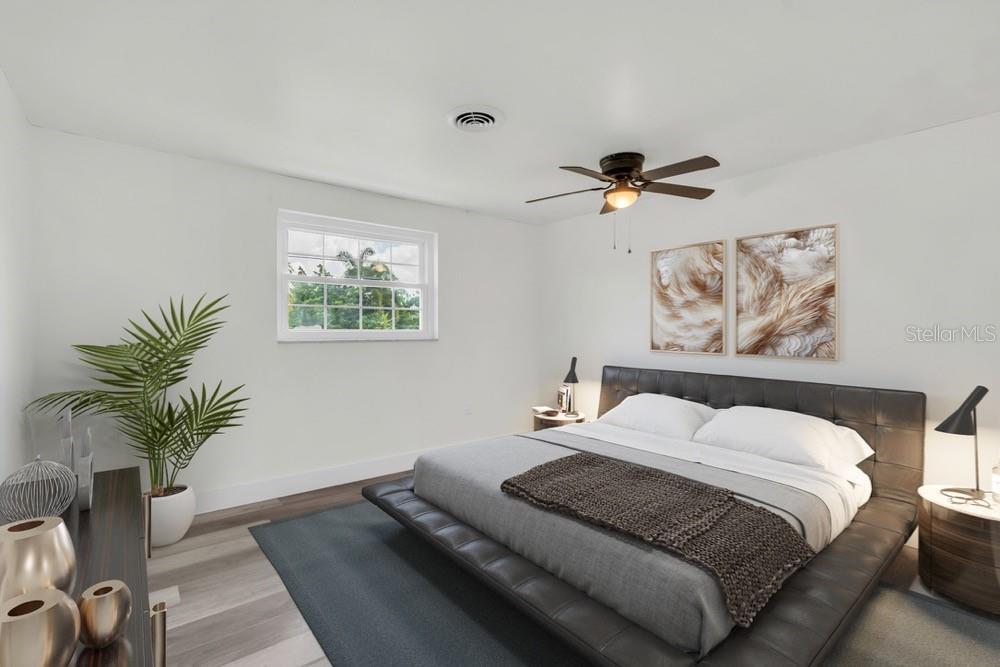 Listing Image #11