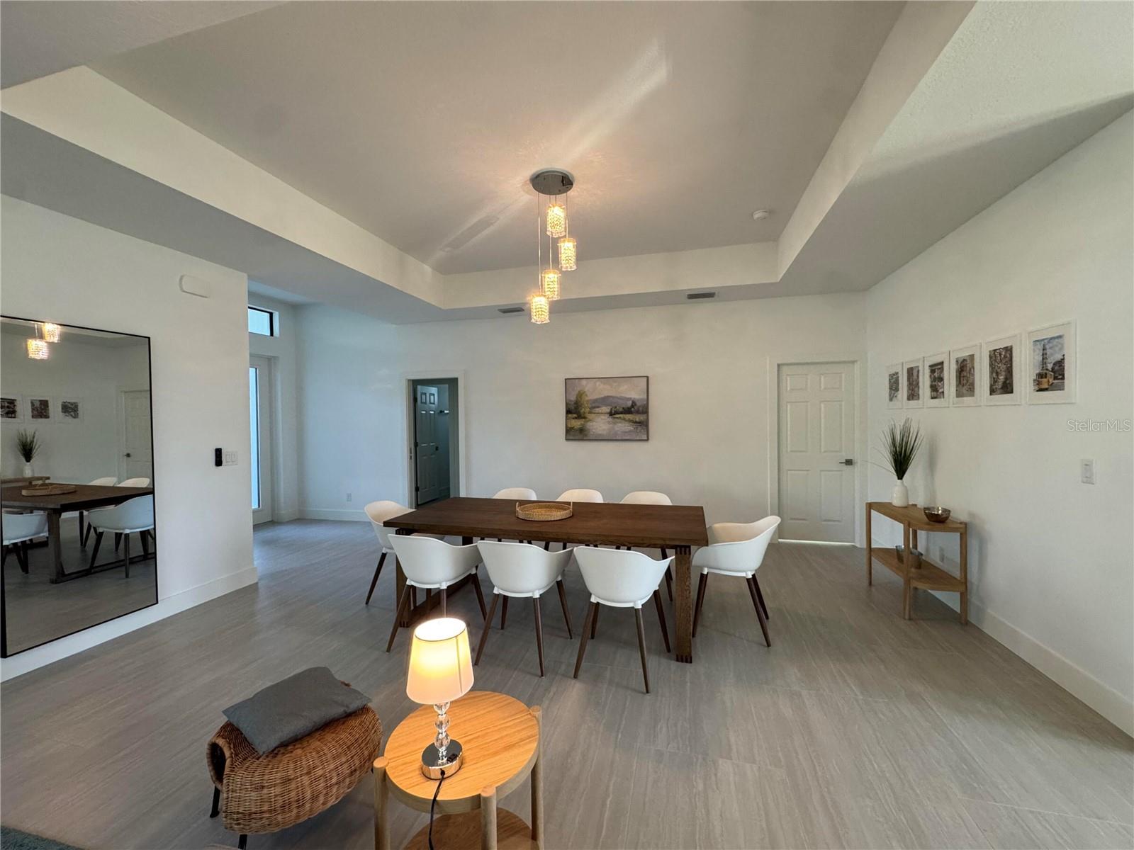 Listing Image #3