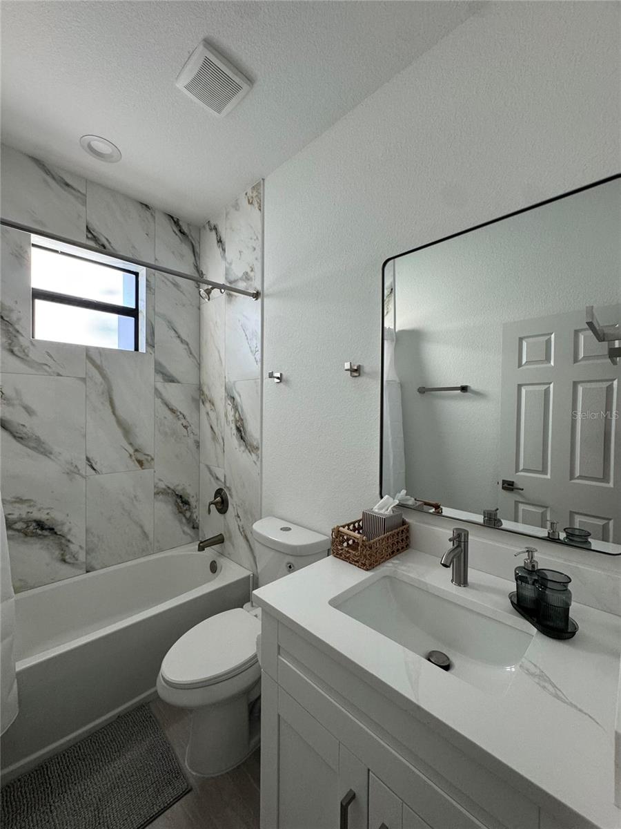 Listing Image #15