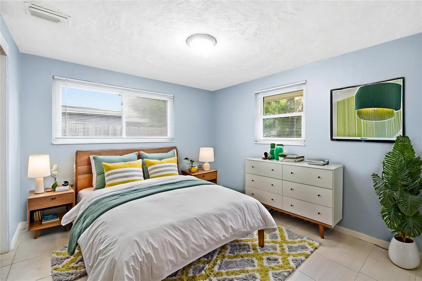 Listing Image #8