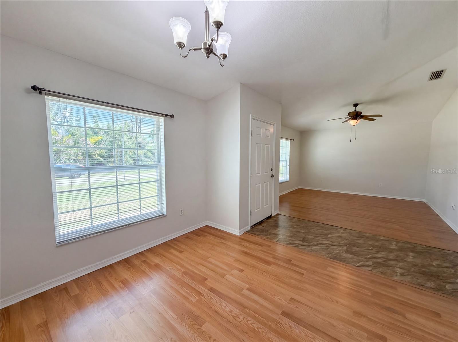 Listing Image #7