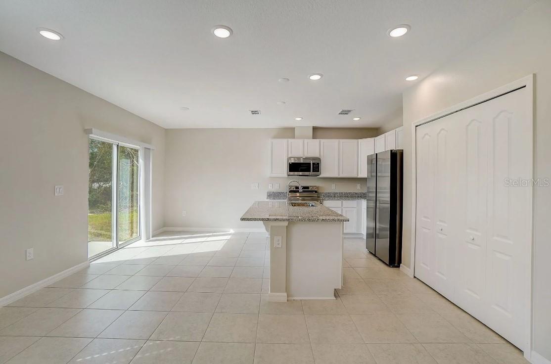 Listing Image #8