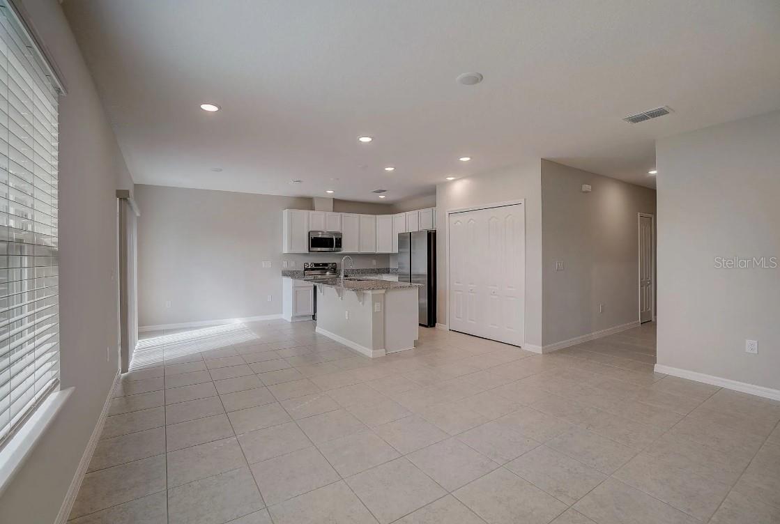 Listing Image #11
