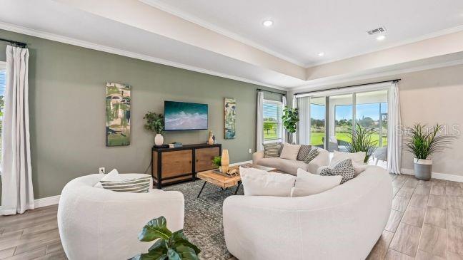 Listing Image #12