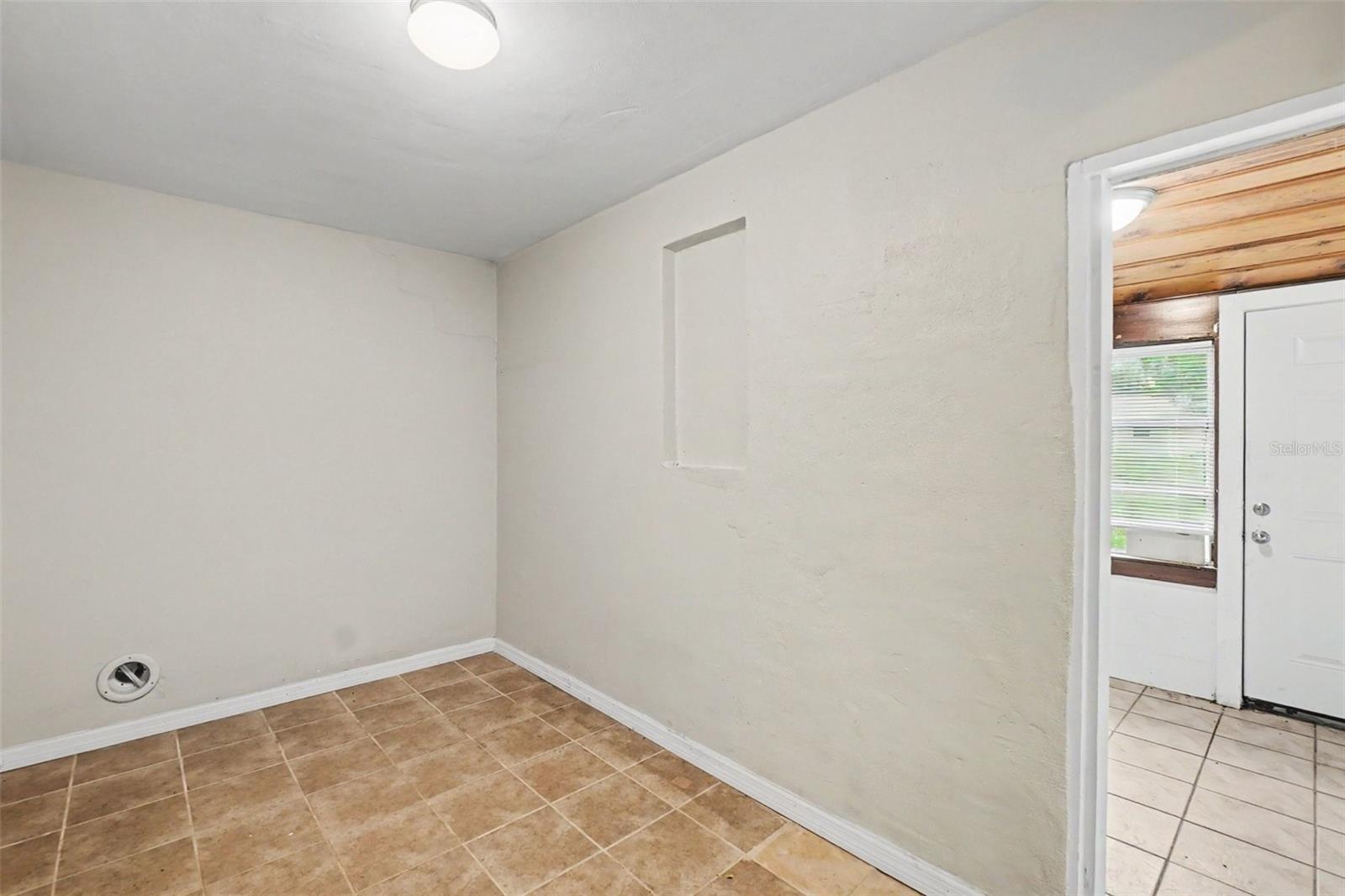 Listing Image #2