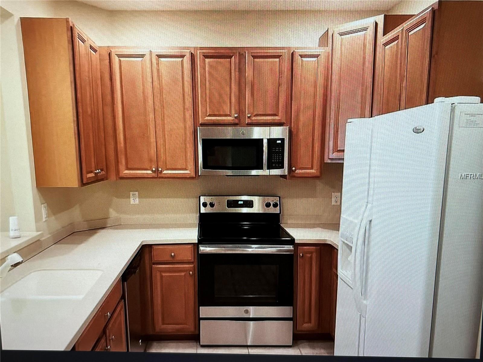 Listing Image #3