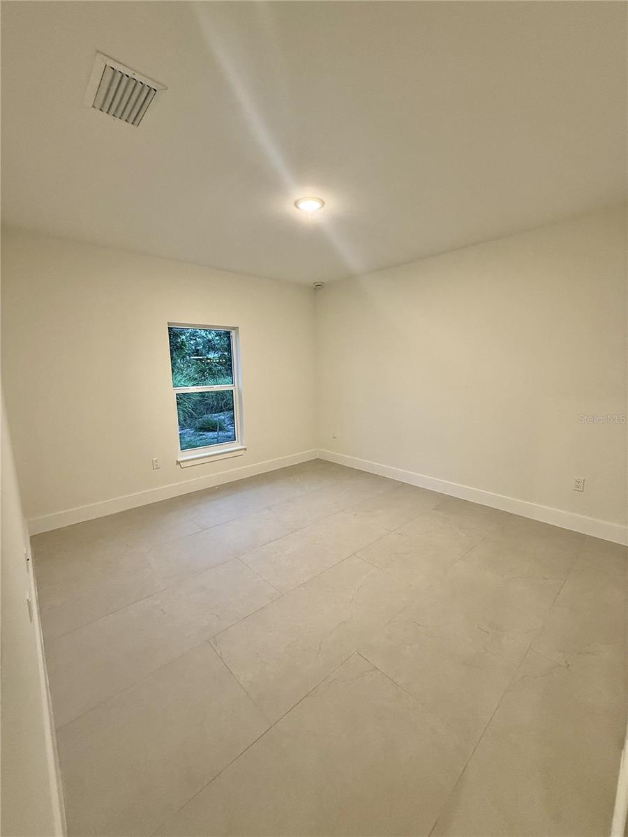 Listing Image #7