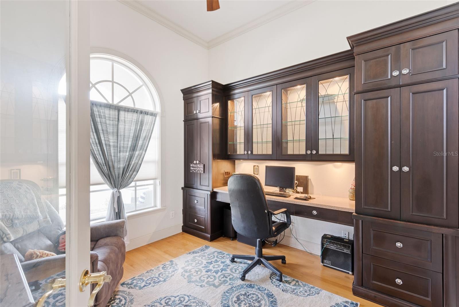 Listing Image #12