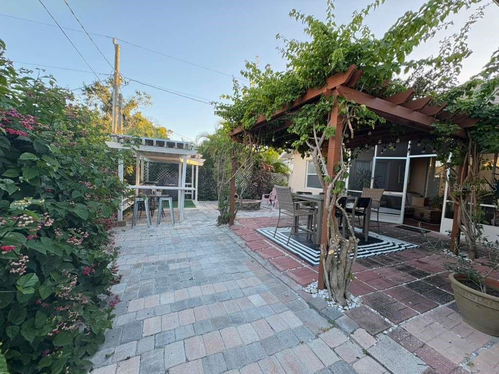 Listing Image #3