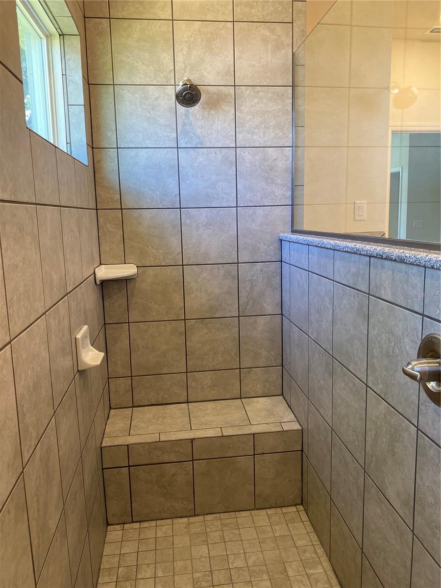 Listing Image #7