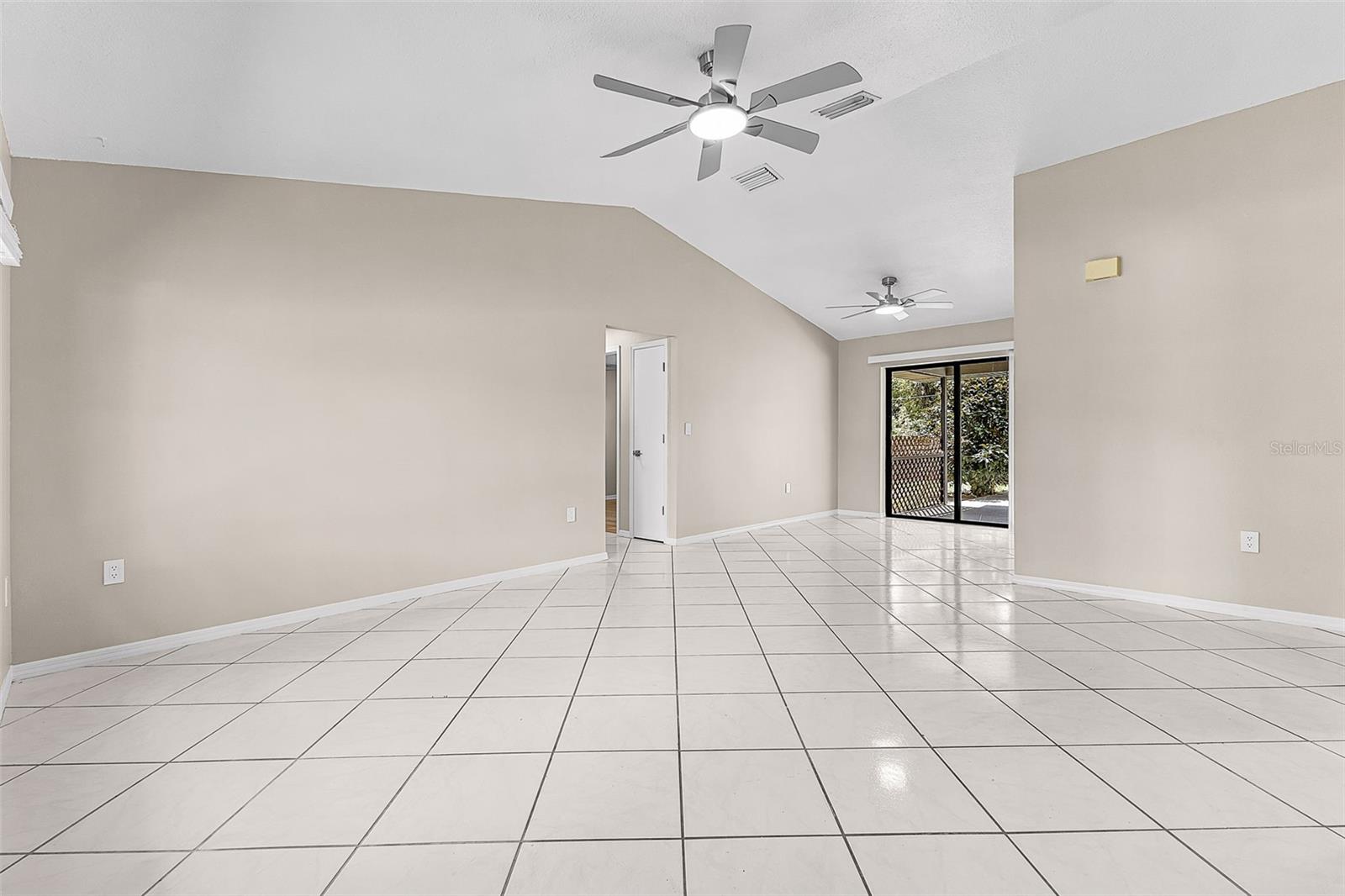 Listing Image #5