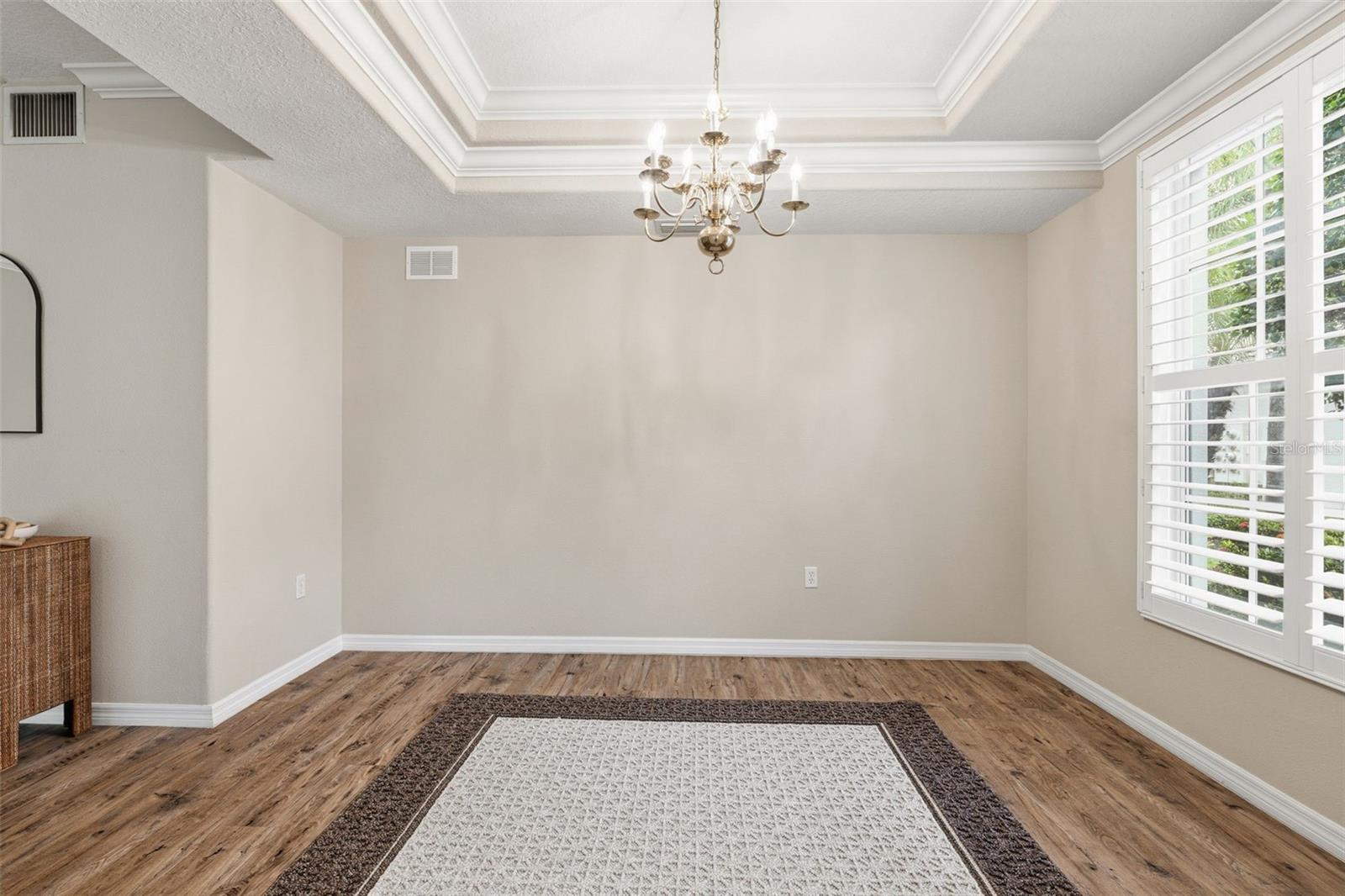 Listing Image #11