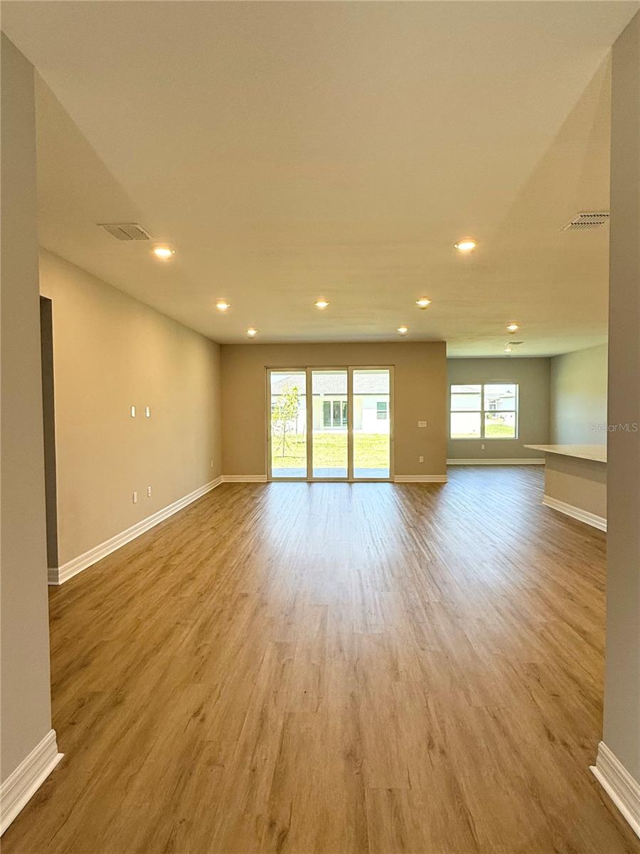 Listing Image #4