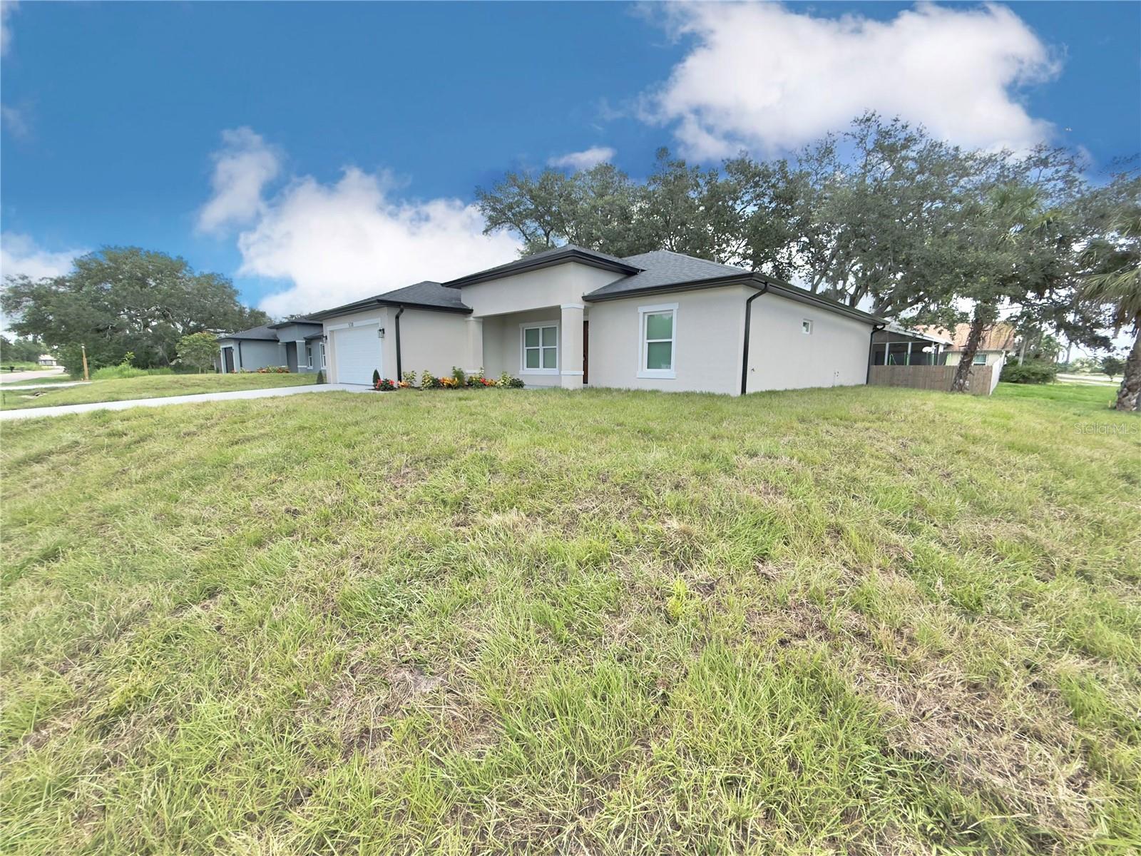 Listing Image #4