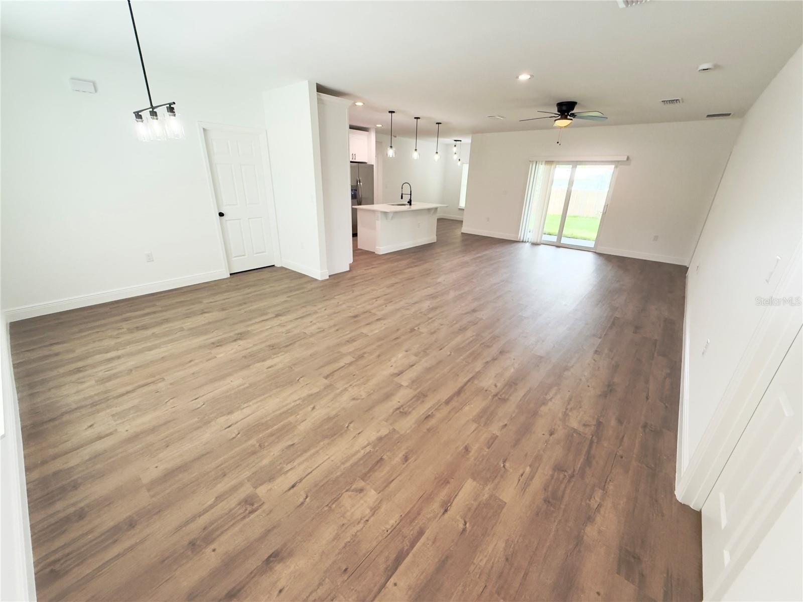 Listing Image #7