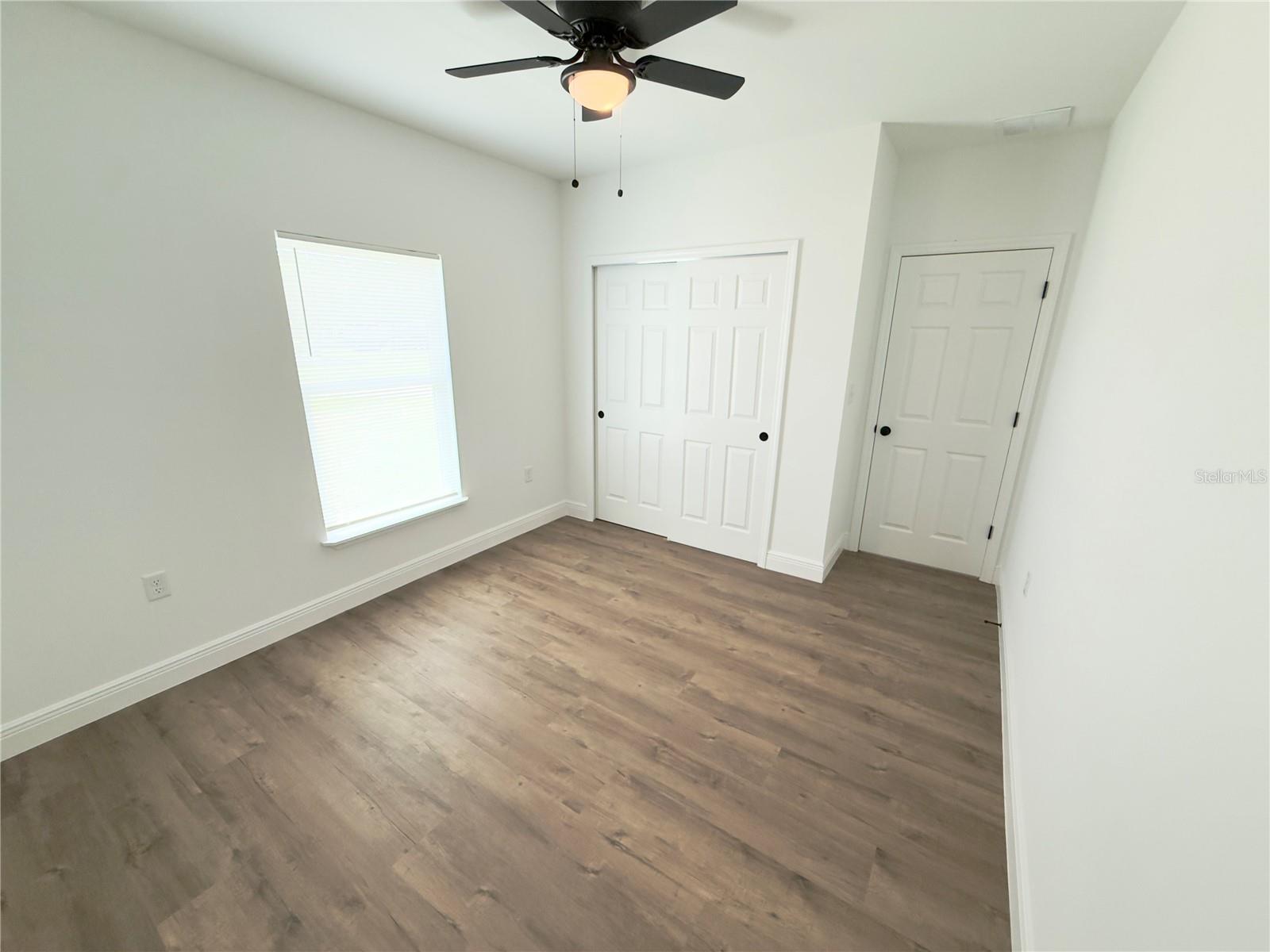 Listing Image #21