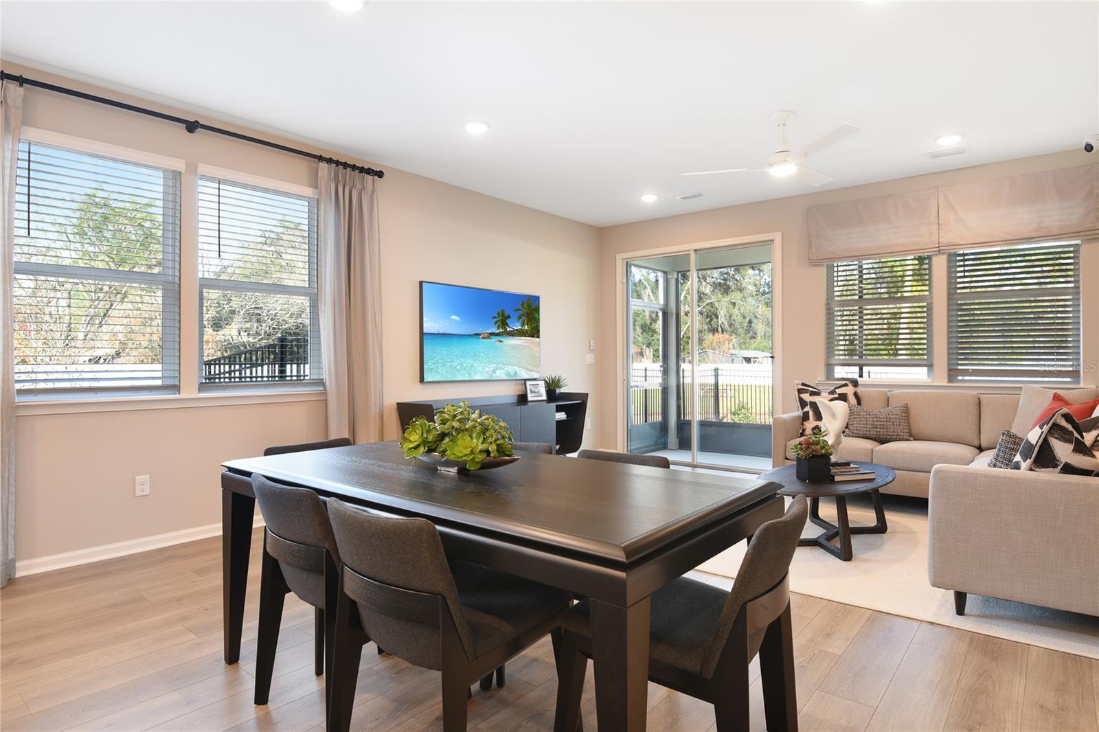 Listing Image #11