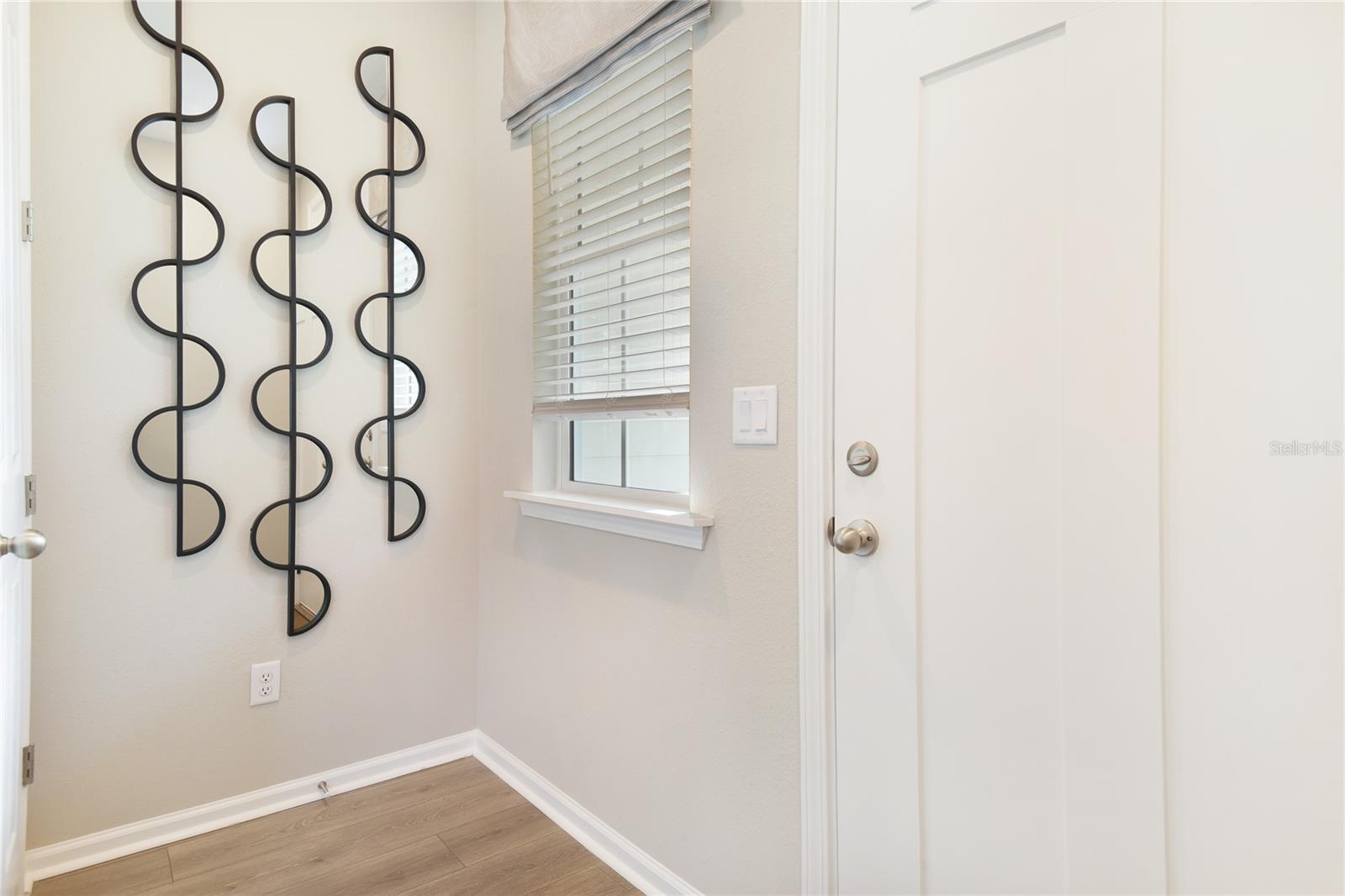 Listing Image #2
