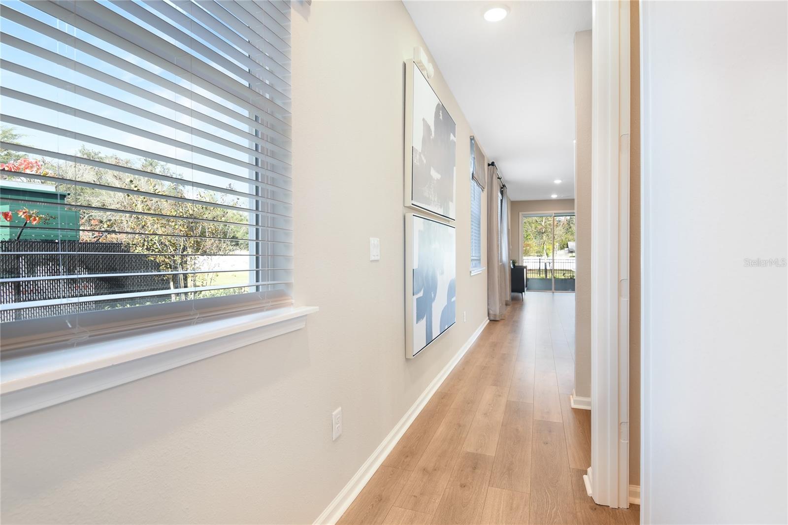 Listing Image #4